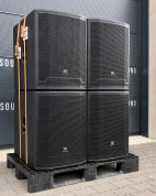 JBL 735